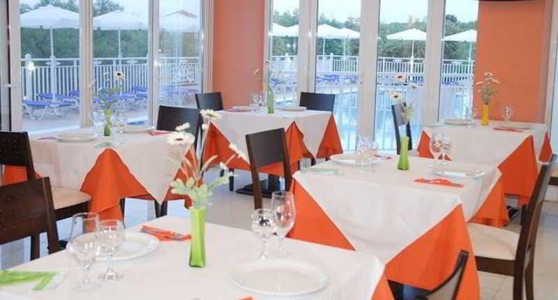 Zante Pantheon Hotell 3*