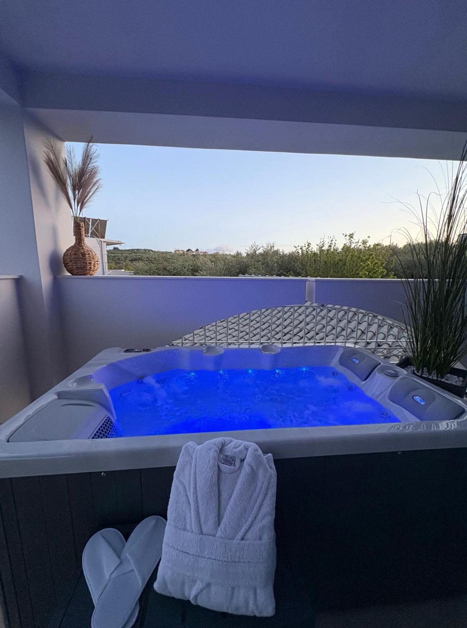 Zante Pantheon Hotell 3*