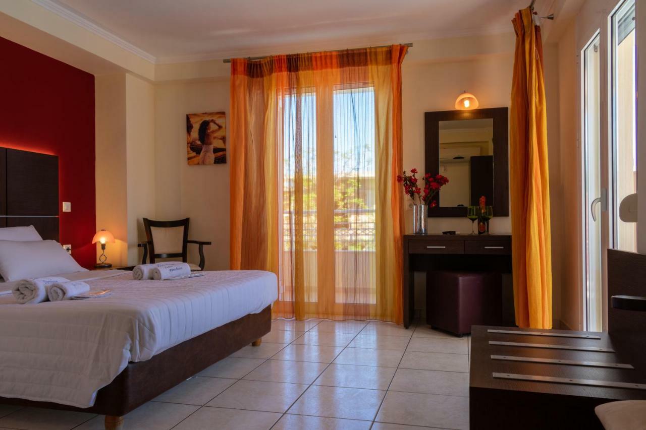 Zante Pantheon Hotell 3*